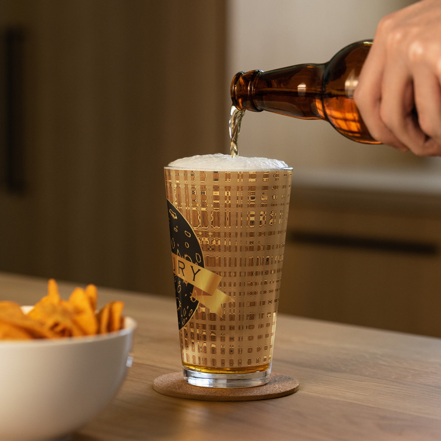 Mars Luxury Shaker pint glass